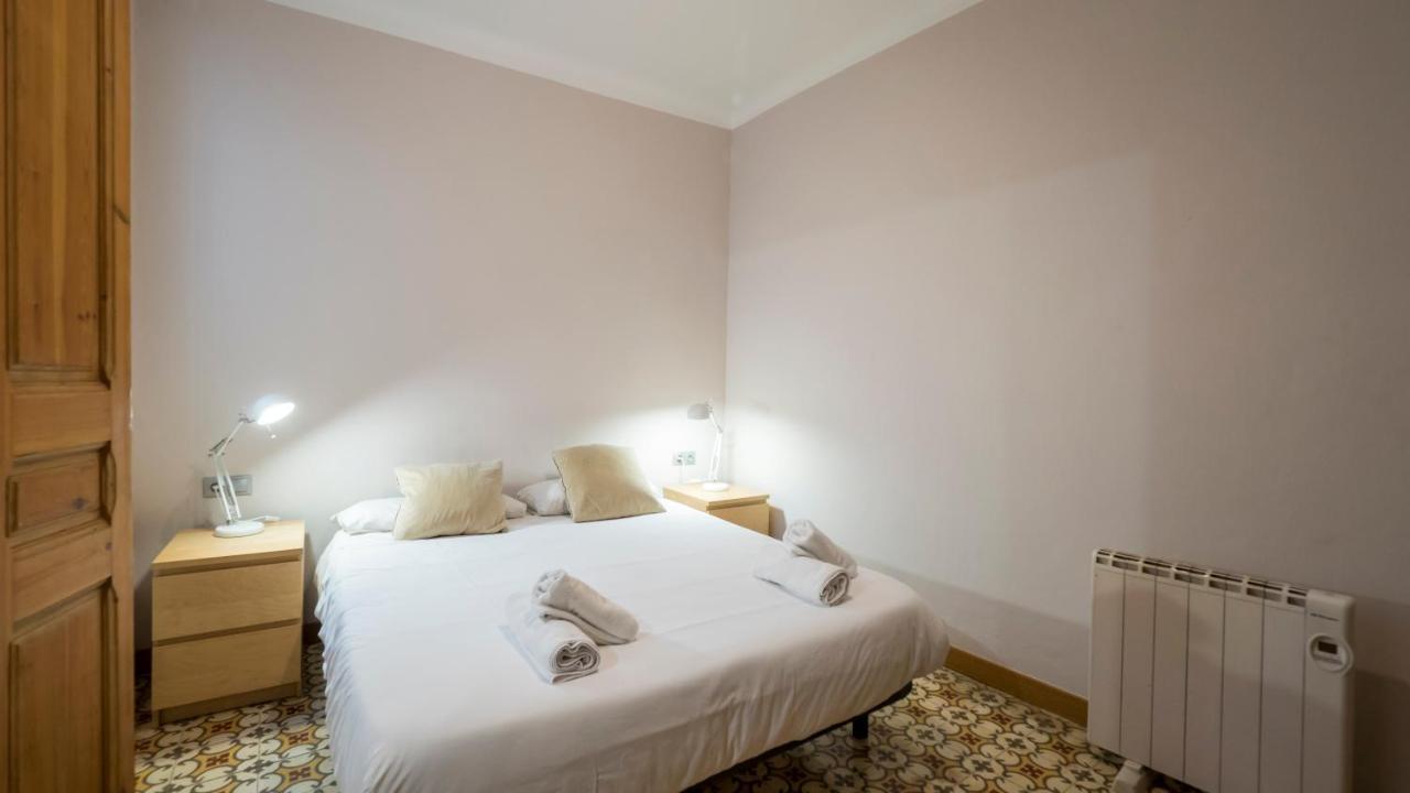 Acogedor Apartamento De 2 Dormitorios 바르셀로나 외부 사진
