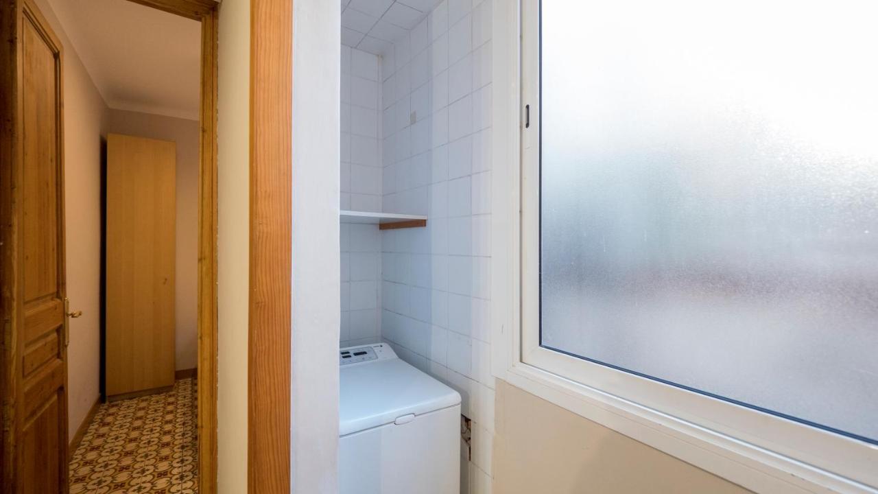 Acogedor Apartamento De 2 Dormitorios 바르셀로나 외부 사진